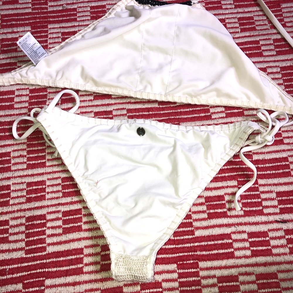 Billabong Crochet Bikini - Picture 7 of 7